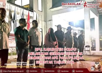 KPU Dompu Secara Serentak Bersihkan APK