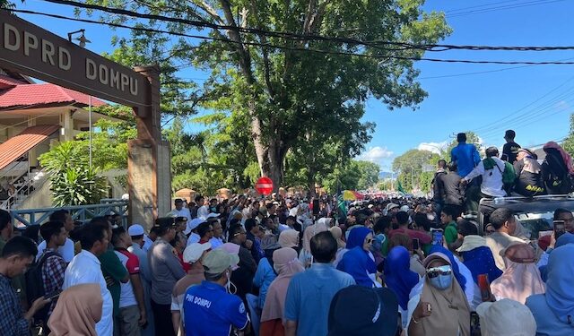 Ribuan Masyarakat Dompu Unjuk Rasa Siap Perangi Narkoba