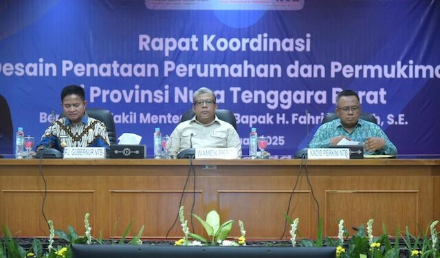 Pj Gubernur NTB Rakor Dengan Wamen PKP RI Bahas Program Gotong Royong Bangun Rumah