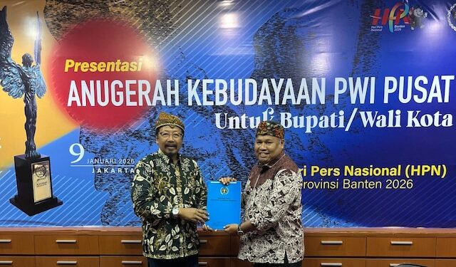 Resmi, Mohan Roliskana Raih Anugerah Kebudayaan PWI 2026