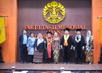 Doktor Encop Sopia, Menenun Harapan Perempuan di Meja Legislasi