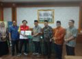 Rektor UIN Mataram Raih Penghargaan Tokoh Ekoteologi NTB, FWL Soroti Peran Kampus dalam Krisis Lingkungan