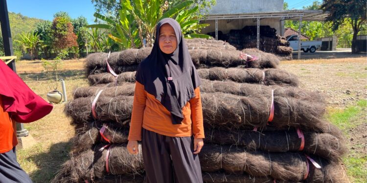 Ijuk Blangket, Penopang Lereng, Penopang Keluarga