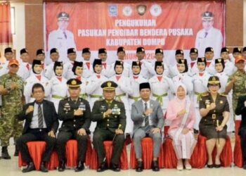 Bupati Bambang Firdaus, Paskibraka Dompu Simbol Semangat Generasi Muda