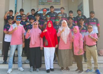 Semaikan Semangat Sehat dan Solidaritas: Perayaan HUT RI Ke-81 di Dinas Kesehatan Dompu